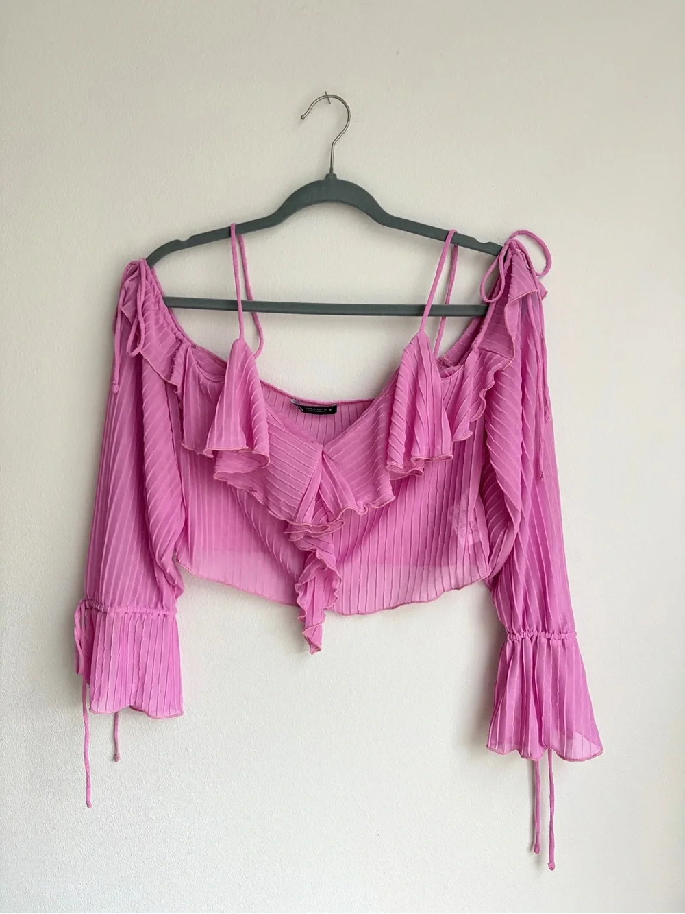 Zara Pink Off-Shoulder Ruffle‎ Crop Top